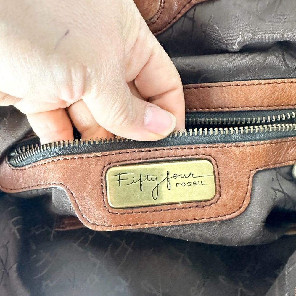 Fossil Fifty Four Vintage Leather Satchel Bag Purse Cognac Brown Y2K Key Charm - Picture 11 of 13